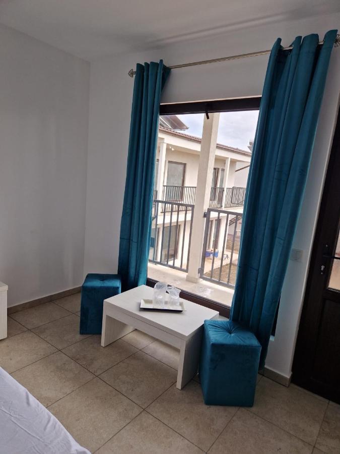 Hotel Complex Turistic N&S à Două Mai Extérieur photo