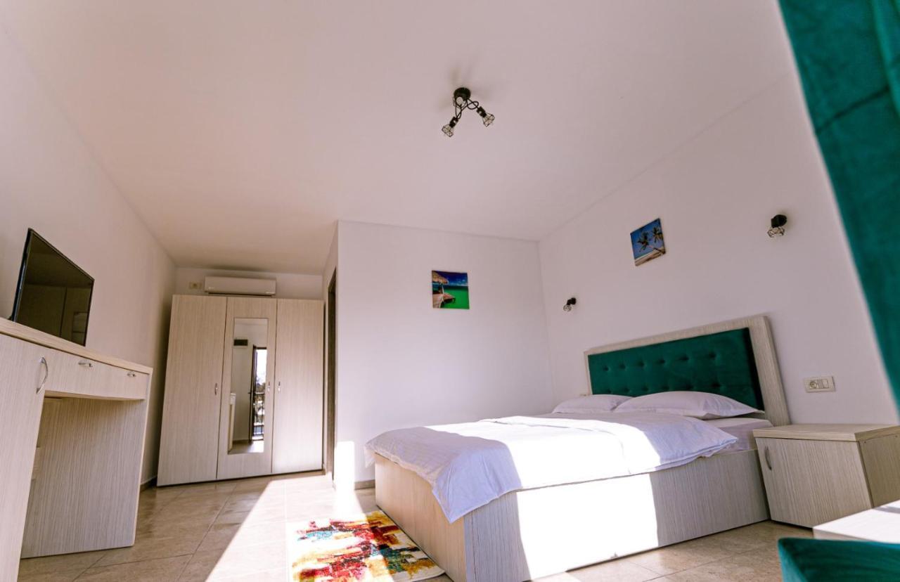 Hotel Complex Turistic N&S à Două Mai Extérieur photo