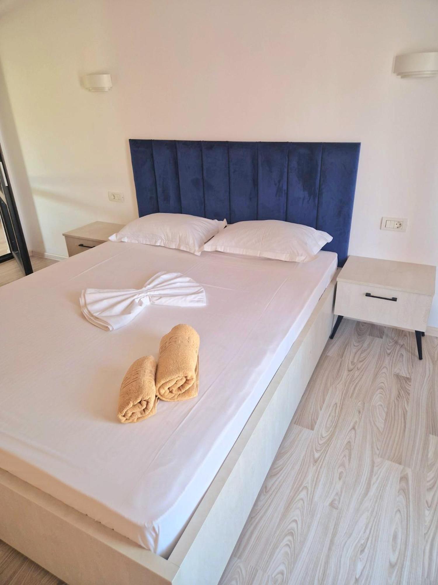 Hotel Complex Turistic N&S à Două Mai Extérieur photo