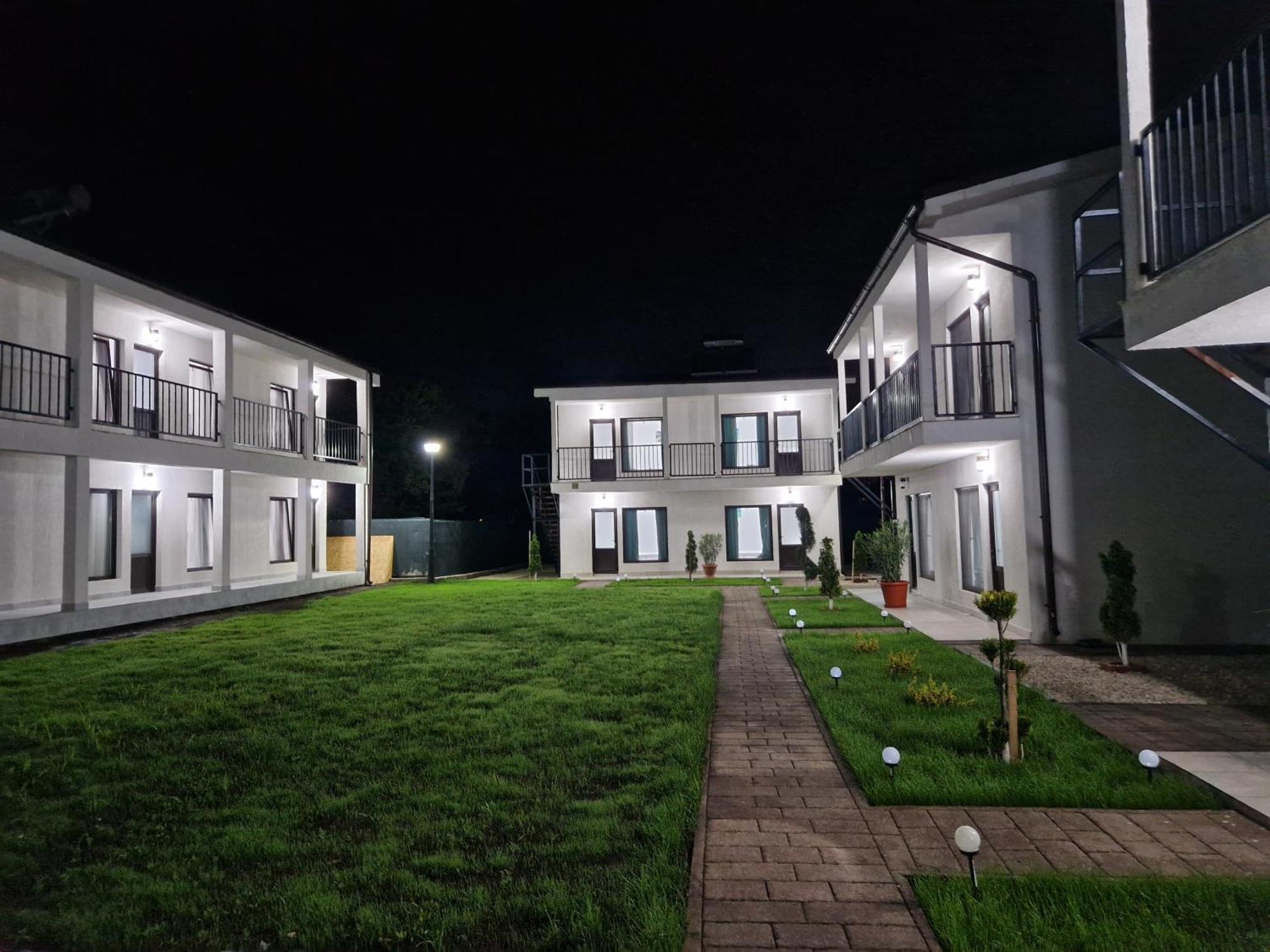 Hotel Complex Turistic N&S à Două Mai Extérieur photo