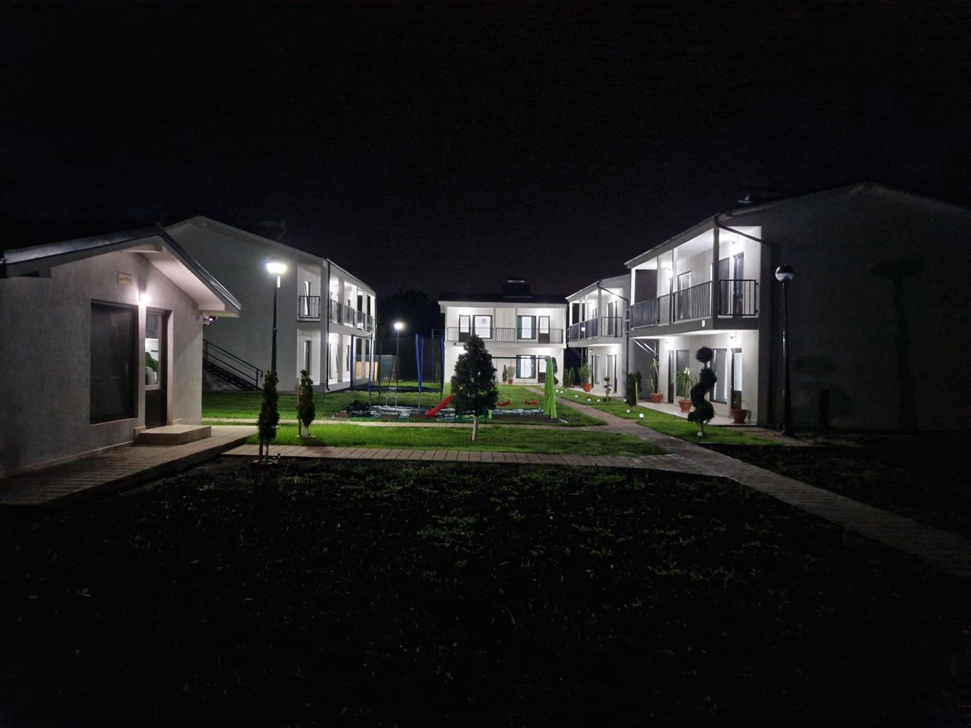 Hotel Complex Turistic N&S à Două Mai Extérieur photo