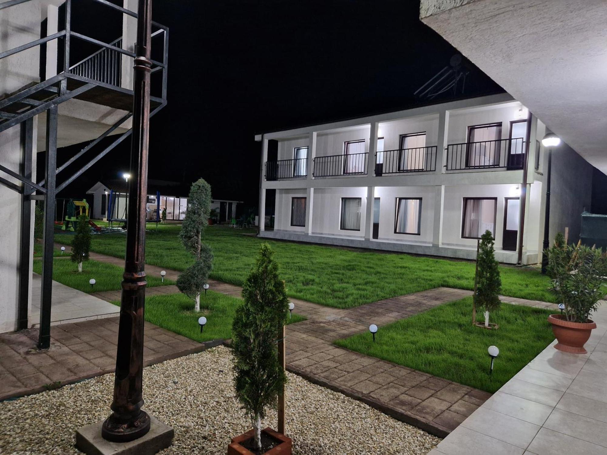 Hotel Complex Turistic N&S à Două Mai Extérieur photo